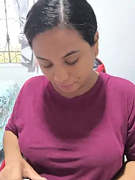 Snapshot of Francesca_ferrari chatting on June 2026 08:47:01 PM Francesca ferrari online show from June 2026 08:47:01 PM
