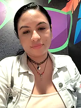 Snapshot of Francesca_ferrari chatting on October 2025 06:42:02 PM Francesca ferrari online show from October 2025 06:42:02 PM