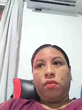 Snapshot of Francesca_ferrari chatting on June 2026 09:09:01 PM Francesca ferrari online show from June 2026 09:09:01 PM