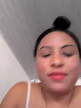 Francesca ferrari online show from December 2025 07:15:02 PM