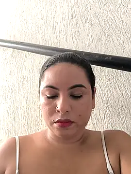 Snapshot of Francesca_ferrari chatting on March 2025 03:29:01 PM Francesca ferrari online show from March 2025 03:29:01 PM