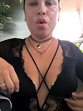 Snapshot of Francesca_ferrari chatting on October 2025 07:36:01 PM Francesca ferrari online show from October 2025 07:36:01 PM