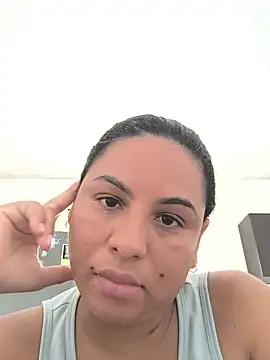 Snapshot of Francesca_ferrari chatting on June 2026 03:06:02 PM Francesca ferrari online show from June 2026 03:06:02 PM