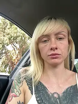 haileyhope  online show from December 2024 11:54:01 AM