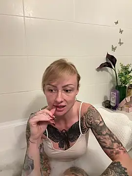 haileyhope  online show from March 2026 05:25:02 PM