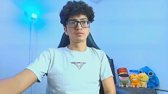 TylerWhite  online show from November 2025 03:17:01 AM