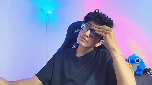 TylerWhite  online show from February 2026 12:59:02 PM