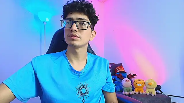 TylerWhite  online show from December 2025 04:26:02 AM