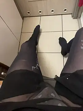 pinnklinkk online show from February 2026 03:25:02 AM