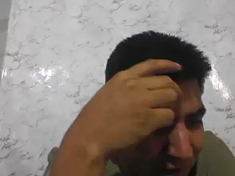 Snapshot of latino17 chatting on January 2025 04:34:01 AM latino17 online show from January 2025 04:34:01 AM