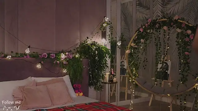 Meow Nancy online show from February 2025 05:41:01 AM