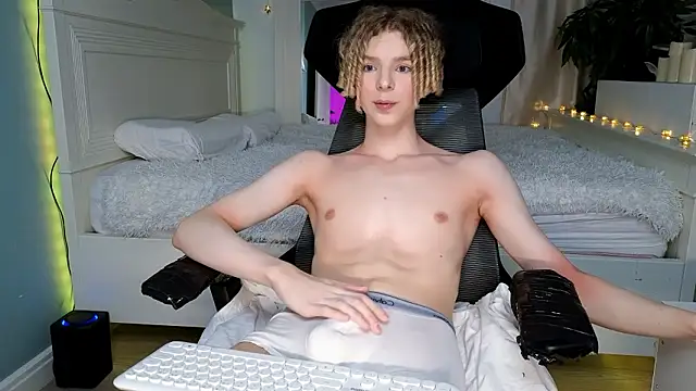 Kudi Minnt online show from March 2026 08:22:01 PM