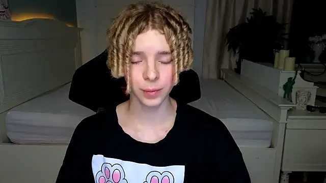 Kudi Minnt online show from March 2026 08:20:02 PM