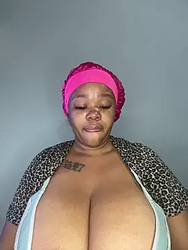 Snapshot of Mandy-101 chatting on October 2025 05:08:01 AM Mandy-101 online show from October 2025 05:08:01 AM