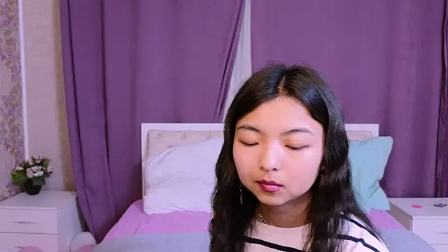 Shy Kira online show from February 2025 06:35:02 PM