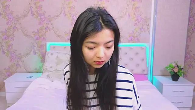 Shy Kira online show from January 2025 12:28:02 PM