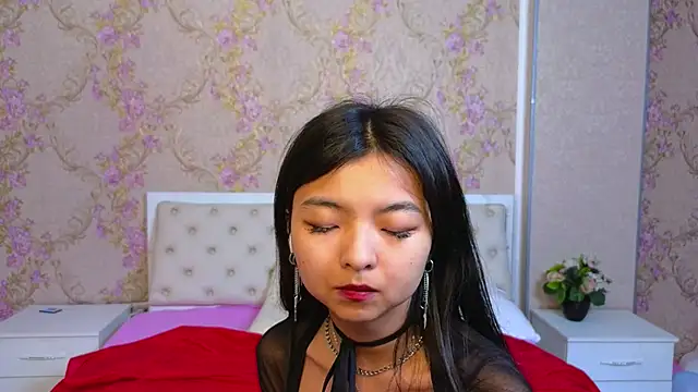 Shy Kira online show from February 2025 12:44:01 PM