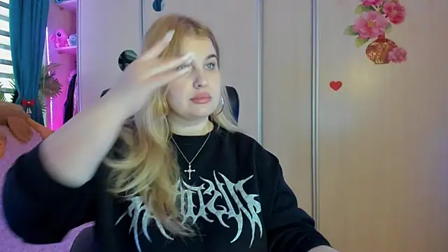 CoraSwon online show from February 2026 07:05:01 AM