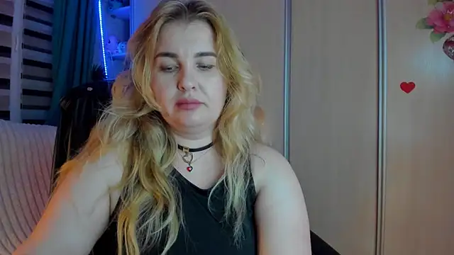 CoraSwon online show from March 2026 04:41:02 PM