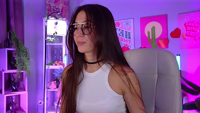 LanaBaker online show from April 2026 02:40:02 AM