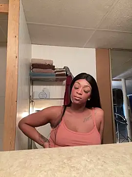 KLoveeee online show from October 2025 07:15:02 PM