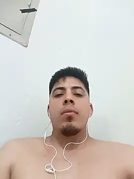 Snapshot of Fiel77 chatting on November 2025 01:39:02 AM Fiel77 online show from November 2025 01:39:02 AM
