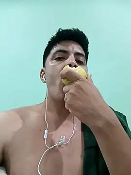 Snapshot of Fiel77 chatting on October 2025 10:54:01 PM Fiel77 online show from October 2025 10:54:01 PM