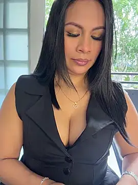 Snapshot of Sofia_Convers chatting on June 2026 01:05:02 PM Sofia Convers online show from June 2026 01:05:02 PM