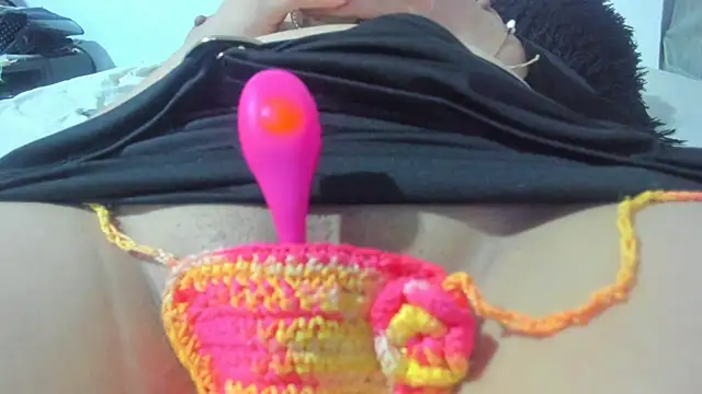 KarelySexy online show from July 2026 01:03:02 AM