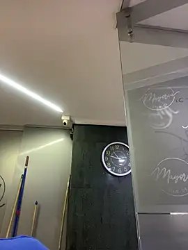 Maxim-Walker online show from December 2025 03:49:02 AM