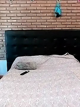 littlebrunett online show from September 2025 11:16:01 AM