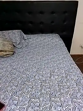 littlebrunett online show from March 2025 01:18:02 PM