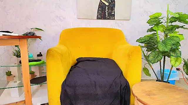 GianellaCox  online show from February 2025 08:42:02 PM
