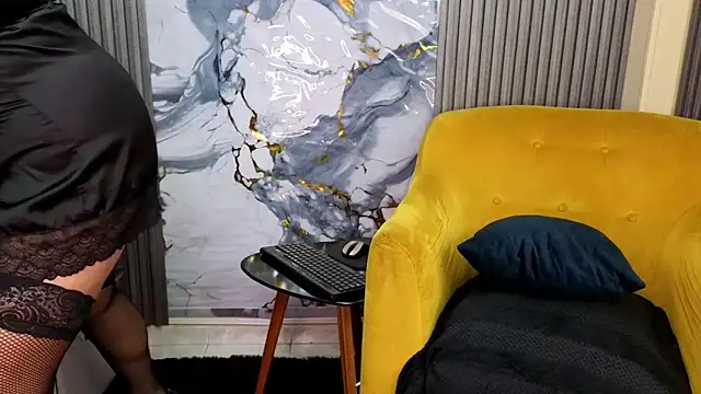 GianellaCox  online show from February 2026 03:10:02 PM