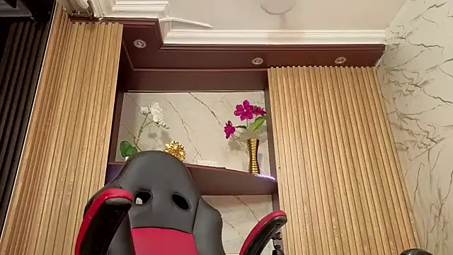 AmberNix online show from March 2026 02:27:01 PM