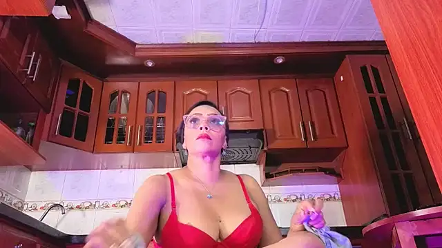AmberNix online show from April 2026 01:39:02 PM
