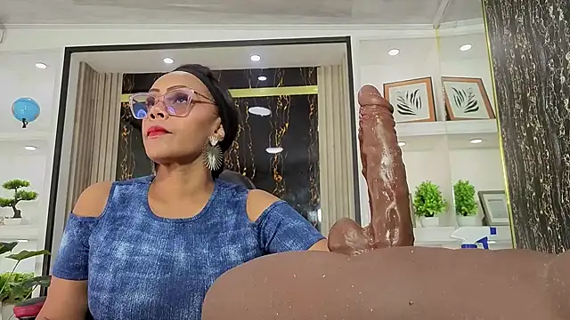 AmberNix online show from April 2026 01:56:02 PM