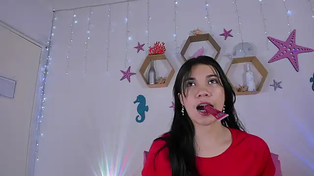 Snapshot of Emiily_Parkerr chatting on February 2025 03:04:02 AM Emiily Parkerr online show from February 2025 03:04:02 AM