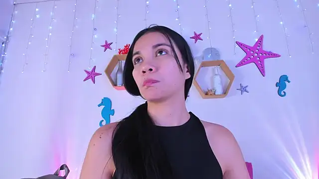 Emiily Parkerr online show from December 2025 03:05:01 AM