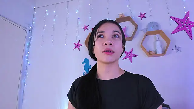 Emiily Parkerr online show from November 2025 02:58:02 AM