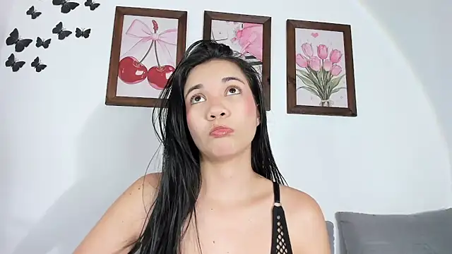Emiily Parkerr online show from April 2026 11:11:01 PM