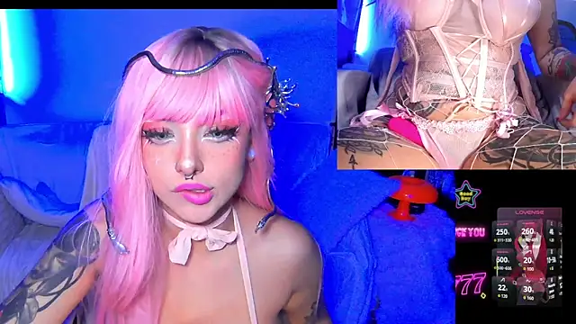 HollyDominic online show from May 2026 07:54:02 AM