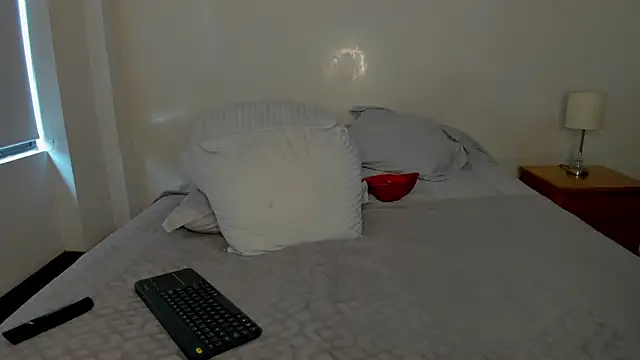 melisa ferretti online show from February 2026 05:03:01 PM