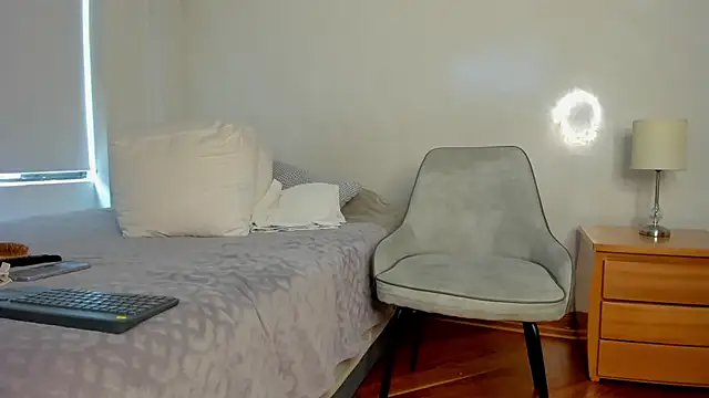 Snapshot of melisa_ferretti chatting on October 2025 06:07:02 PM melisa ferretti online show from October 2025 06:07:02 PM