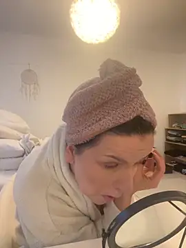 Off  Melonenmandy online show from October 2025 05:31:02 AM