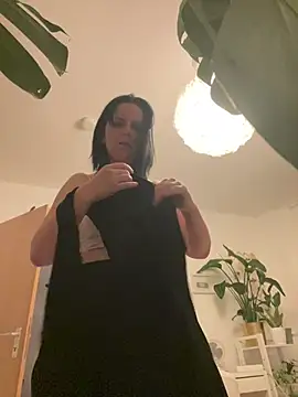 Off  Melonenmandy online show from July 2026 08:19:01 PM
