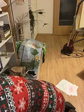 Off  Melonenmandy online show from November 2025 05:14:02 PM