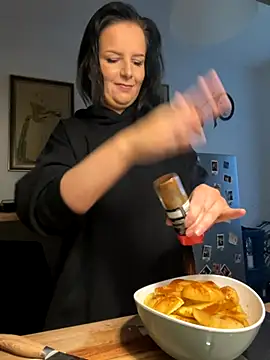 Off  Melonenmandy online show from October 2025 03:46:02 PM