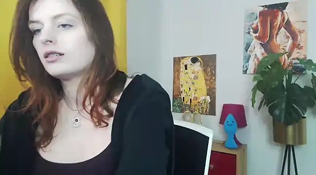 juicyNadine online show from February 2025 12:27:01 PM