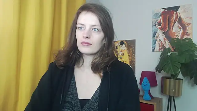 Snapshot of juicyNadine chatting on November 2025 05:44:01 AM juicyNadine online show from November 2025 05:44:01 AM